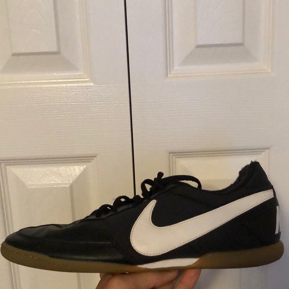 Nike soccer flat shoes